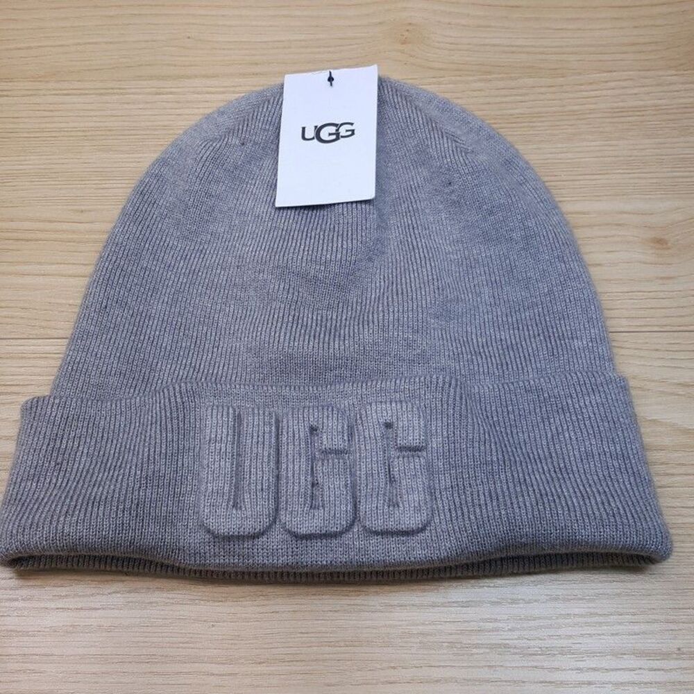 UGG AUSTRALIA Mens Beanie Hat Grey 3D Logo Stretch Knit Cuff Logo Wool Blend